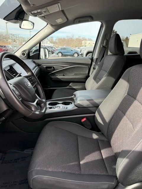 used 2025 Honda Ridgeline car, priced at $34,454
