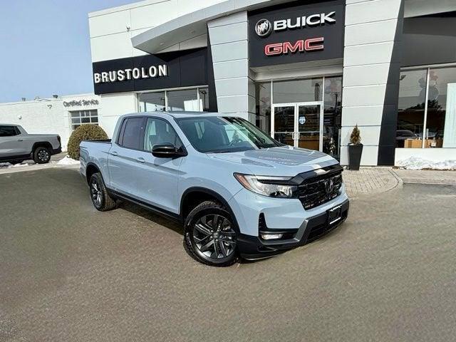 used 2025 Honda Ridgeline car, priced at $34,454