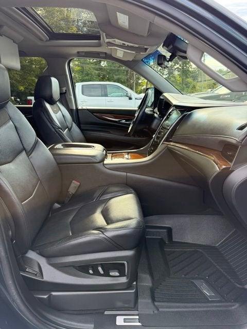 used 2020 Cadillac Escalade car, priced at $41,974