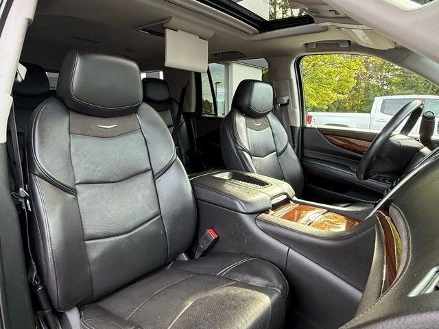 used 2020 Cadillac Escalade car, priced at $41,974