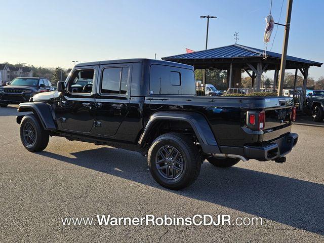 new 2025 Jeep Gladiator car, priced at $40,234