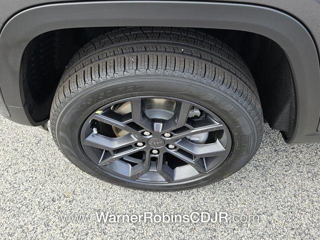 new 2025 Jeep Grand Cherokee L car, priced at $47,764