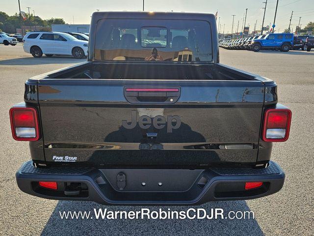 new 2025 Jeep Gladiator car, priced at $40,899