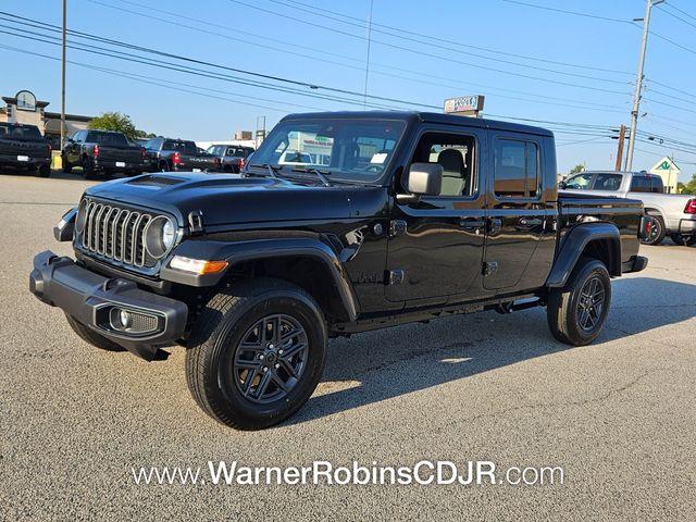 new 2025 Jeep Gladiator car, priced at $40,899