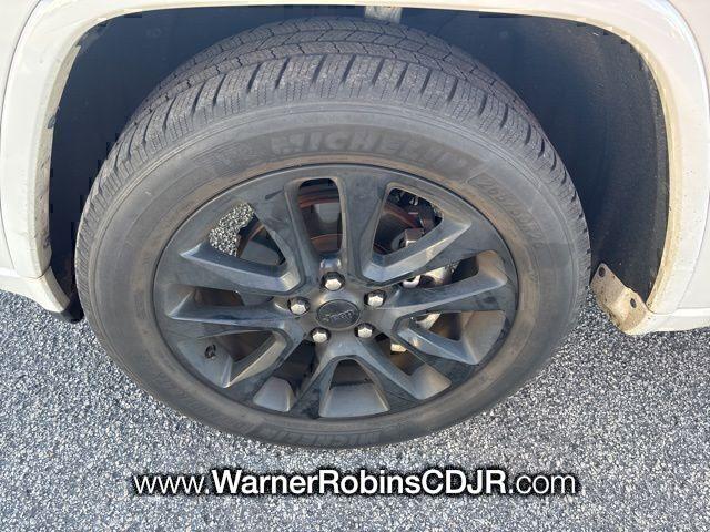 used 2019 Jeep Grand Cherokee car, priced at $18,499