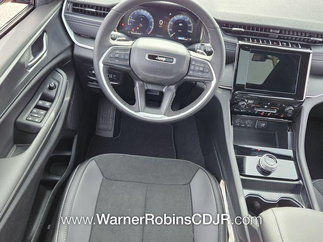 new 2025 Jeep Grand Cherokee L car, priced at $41,899