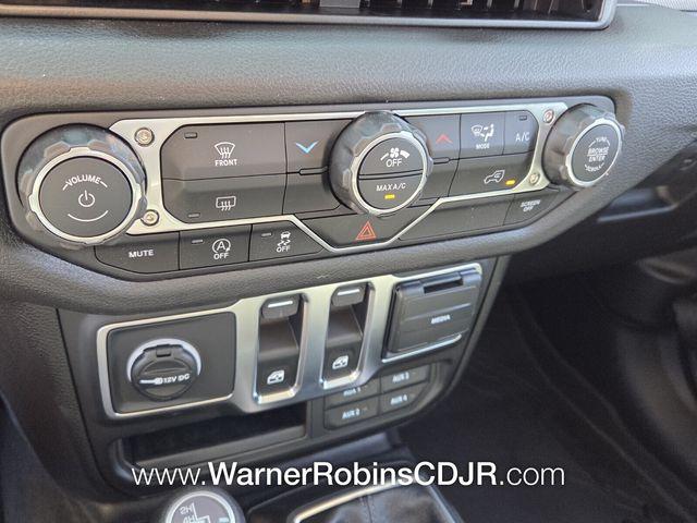 new 2026 Jeep Wrangler car, priced at $40,288