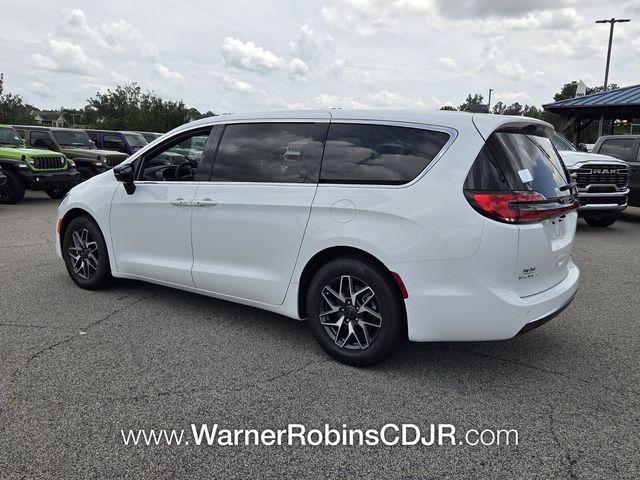 new 2027 Chrysler Pacifica car, priced at $50,158