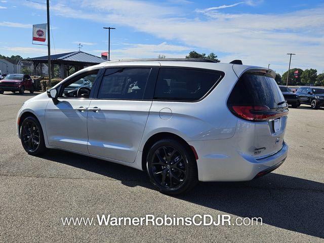 new 2026 Chrysler Pacifica car, priced at $39,900