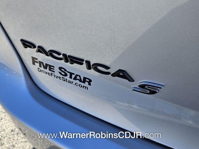 new 2026 Chrysler Pacifica car, priced at $39,900