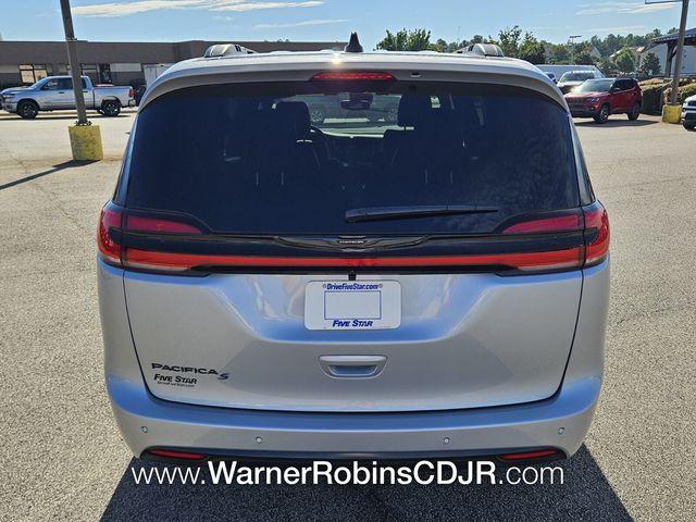 new 2026 Chrysler Pacifica car, priced at $39,900