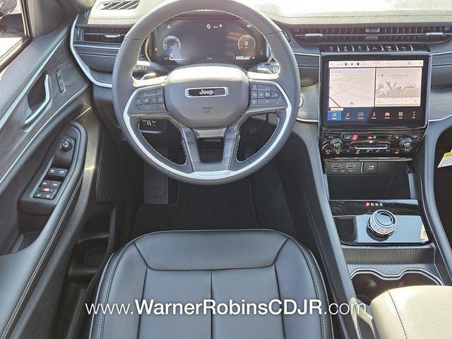new 2025 Jeep Grand Cherokee car, priced at $42,241