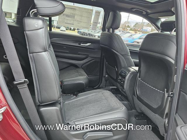 new 2025 Jeep Grand Cherokee L car, priced at $42,566
