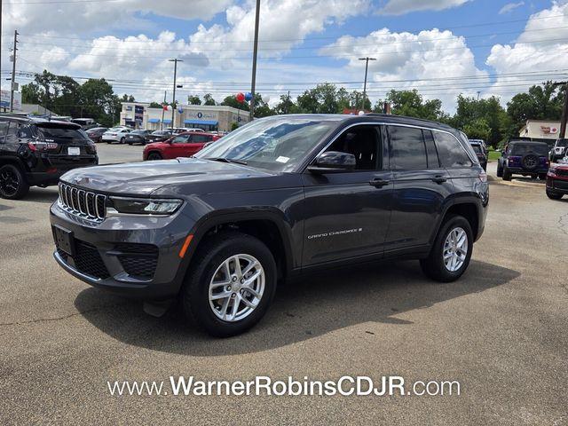 new 2026 Jeep Grand Cherokee car, priced at $39,915