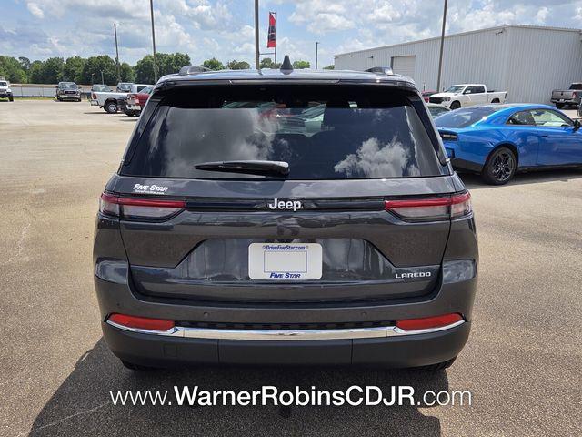new 2026 Jeep Grand Cherokee car, priced at $39,915