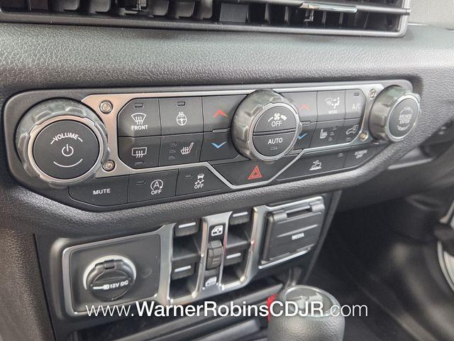 new 2026 Jeep Wrangler car, priced at $47,397