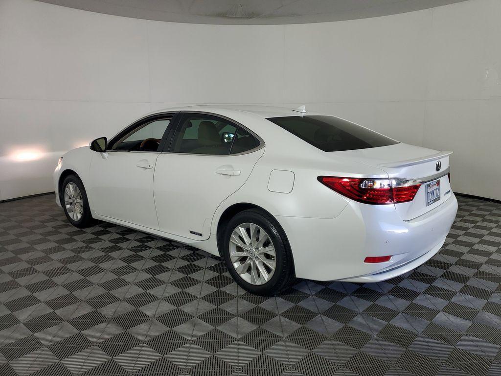 used 2014 Lexus ES 300h car, priced at $10,750