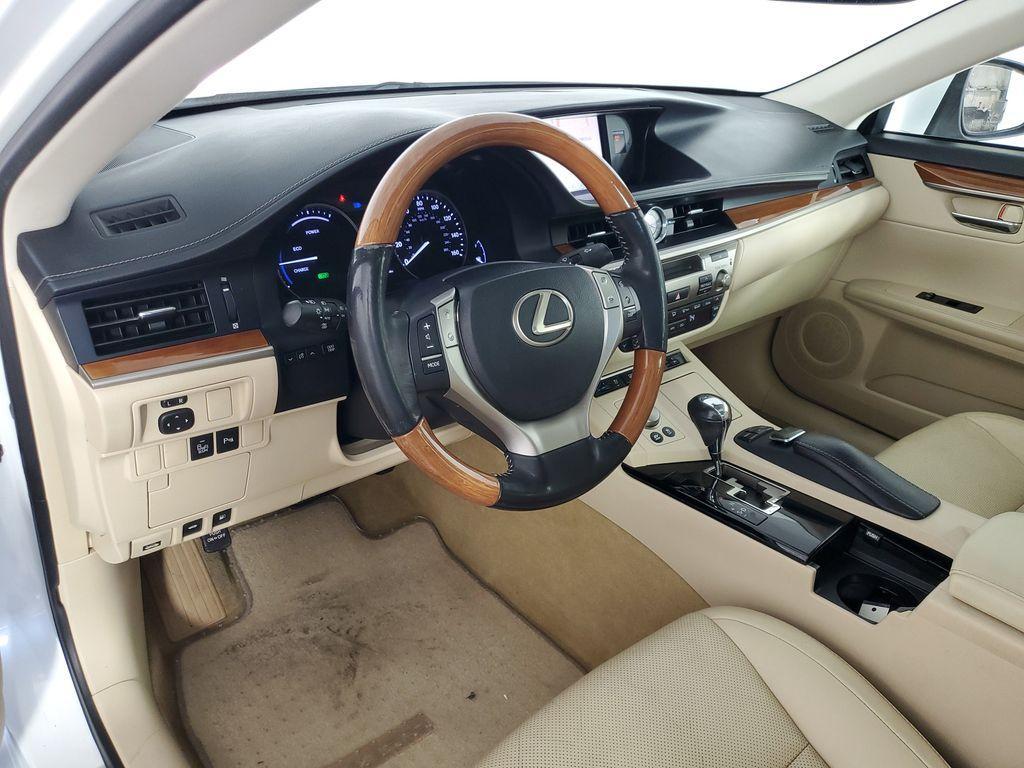 used 2014 Lexus ES 300h car, priced at $10,750