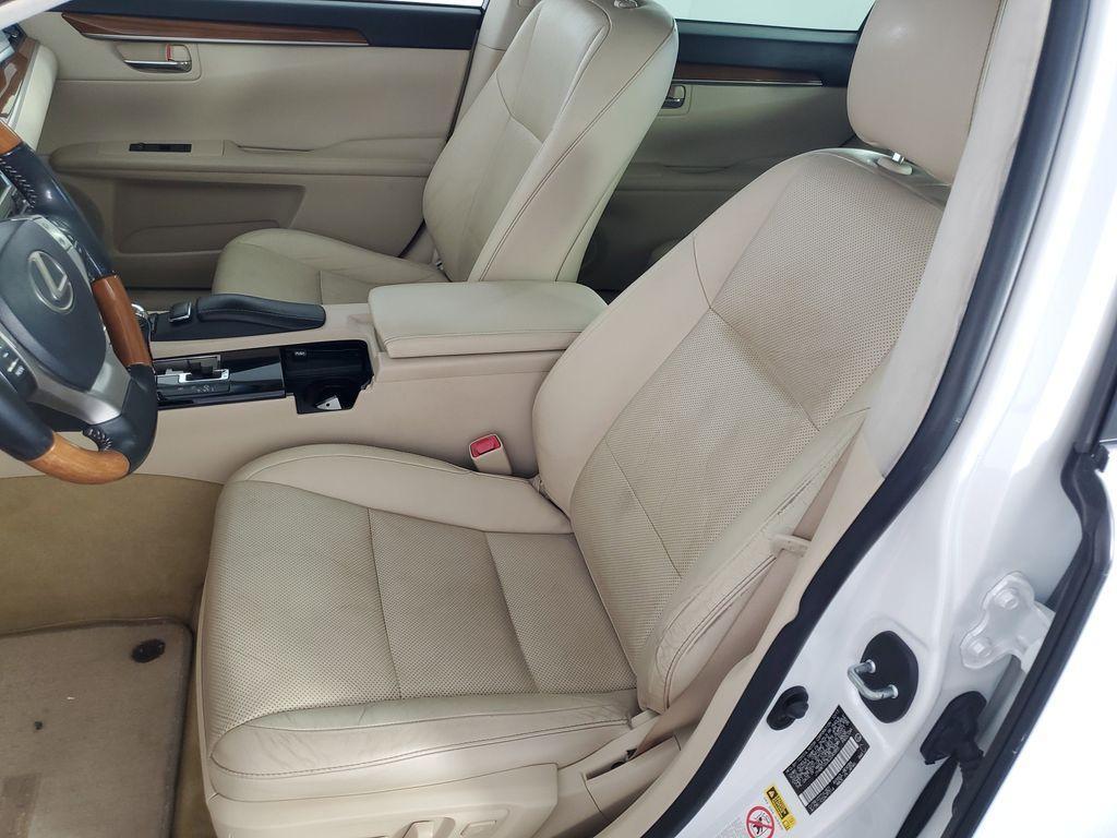 used 2014 Lexus ES 300h car, priced at $10,750