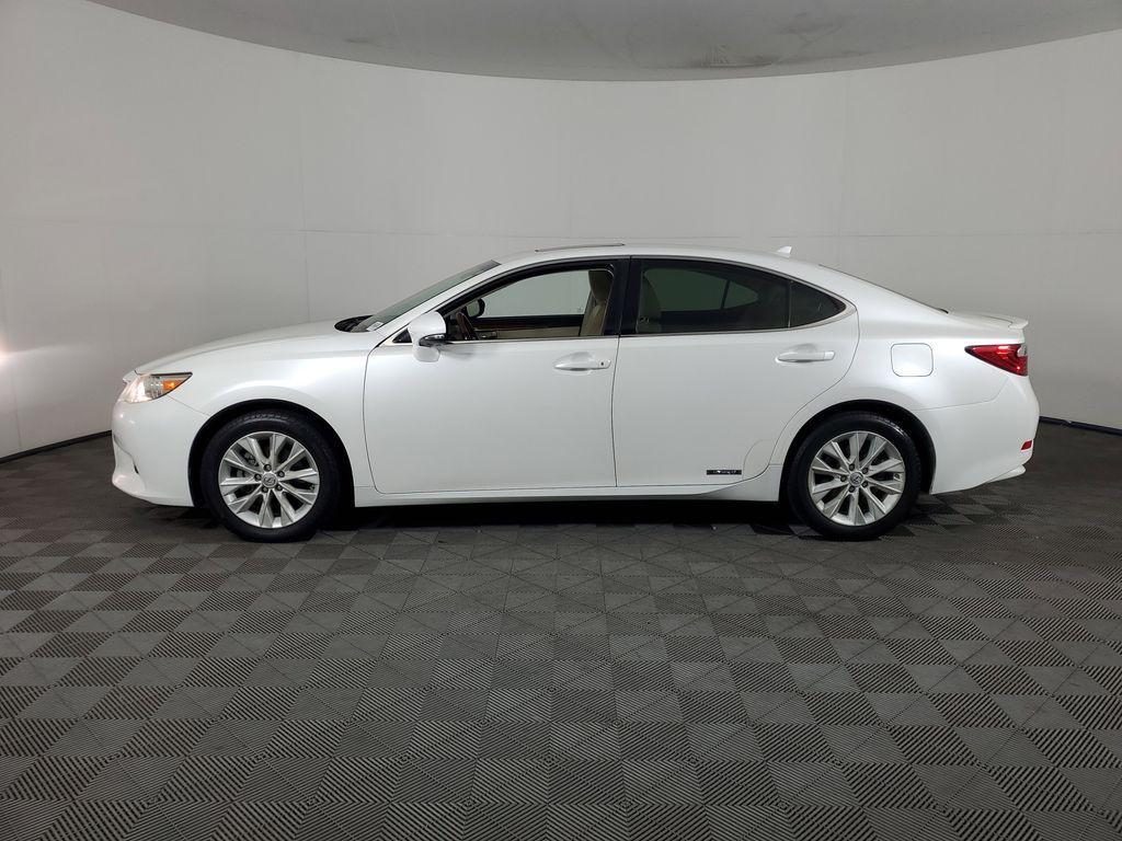 used 2014 Lexus ES 300h car, priced at $10,750