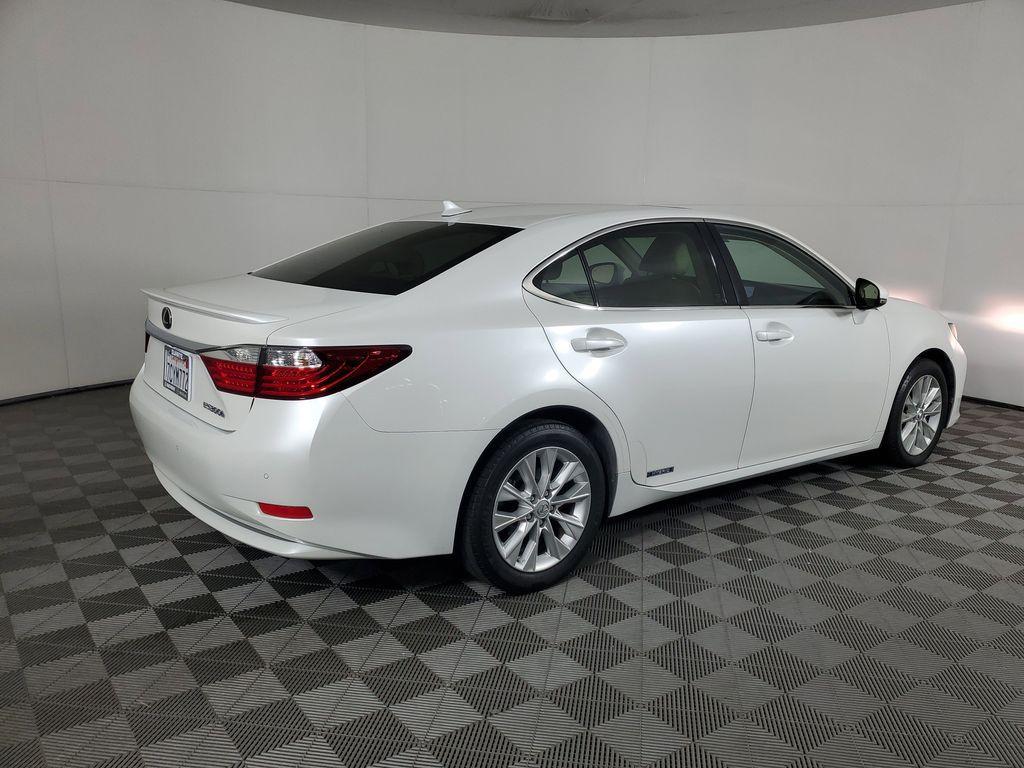 used 2014 Lexus ES 300h car, priced at $10,750