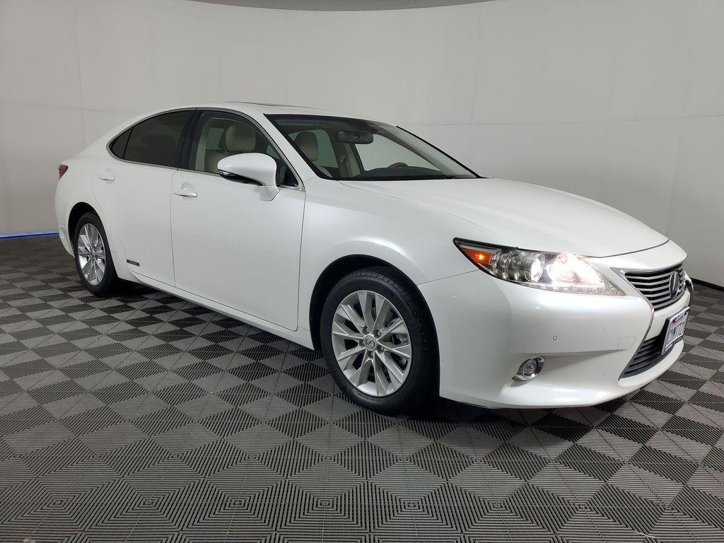 used 2014 Lexus ES 300h car, priced at $10,750