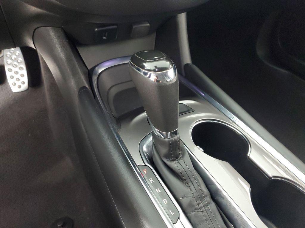 used 2017 Chevrolet Malibu car, priced at $12,391