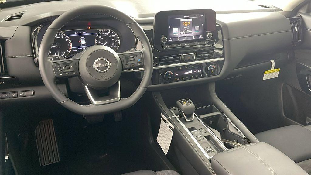 new 2025 Nissan Pathfinder car, priced at $33,437