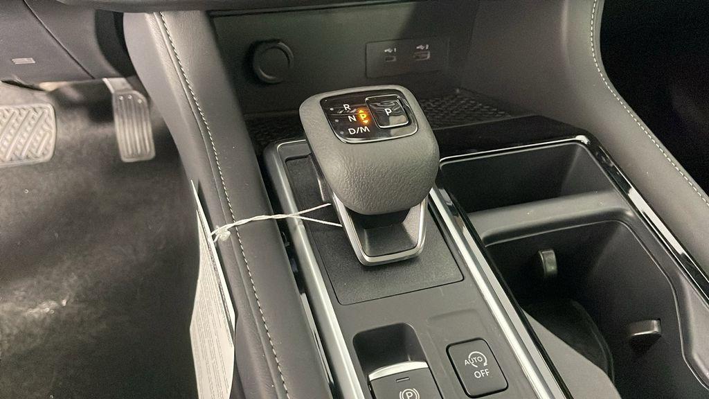 new 2025 Nissan Pathfinder car, priced at $33,437