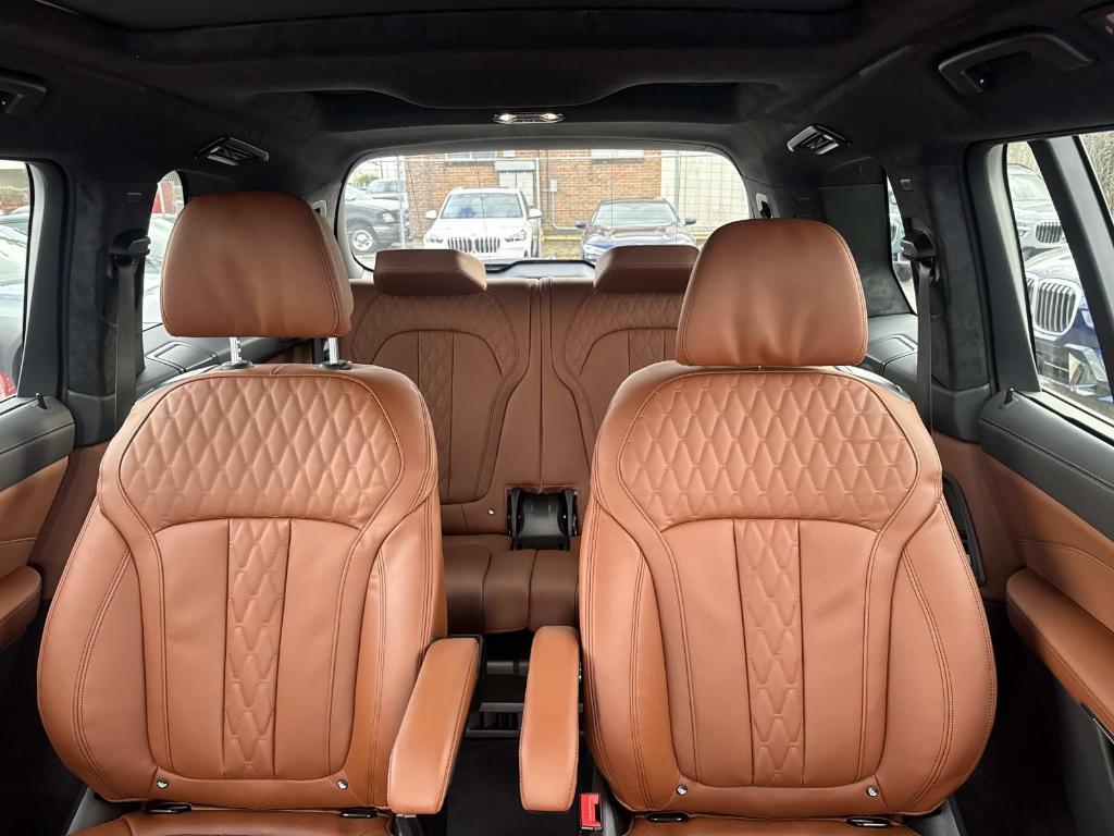 new 2026 BMW X7 car, priced at $104,275