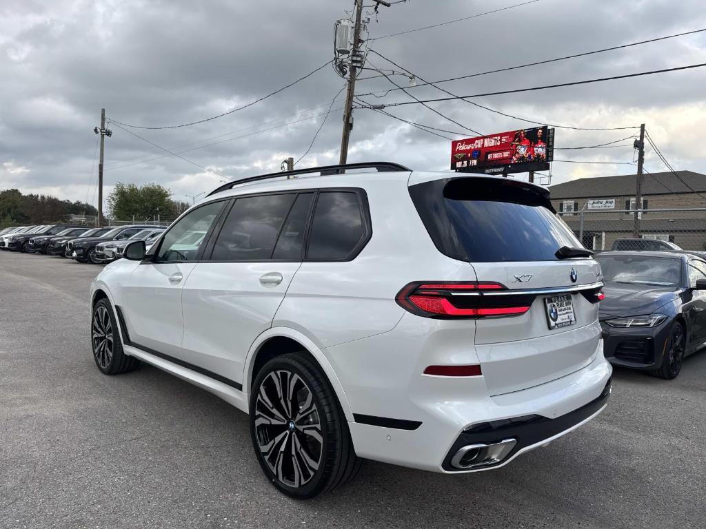 new 2026 BMW X7 car, priced at $104,275