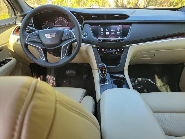 used 2017 Cadillac XT5 car, priced at $16,588