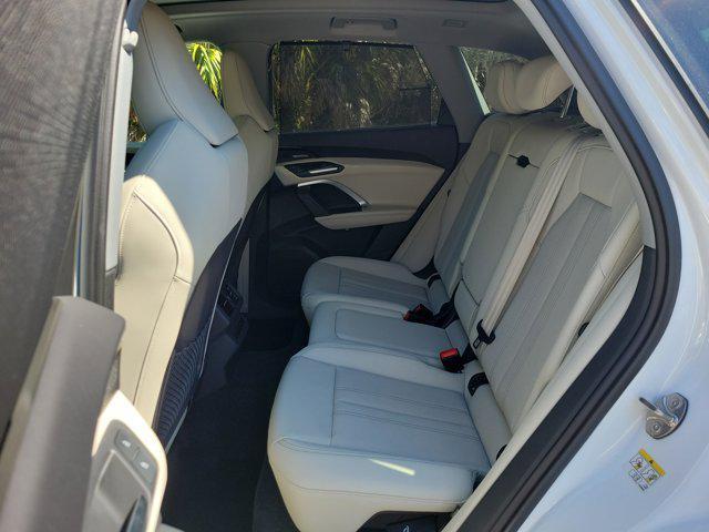 new 2025 Audi Q5 car, priced at $59,980