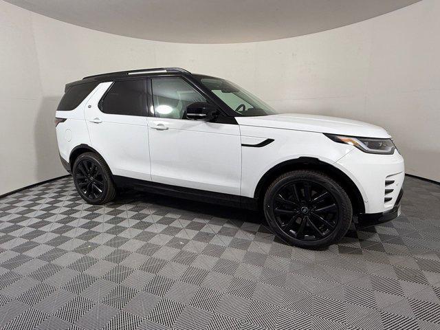 new 2026 Land Rover Discovery car, priced at $77,922