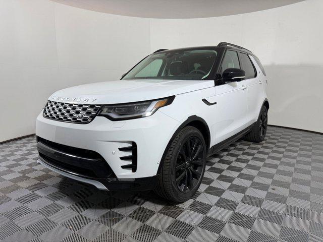 new 2026 Land Rover Discovery car, priced at $77,922