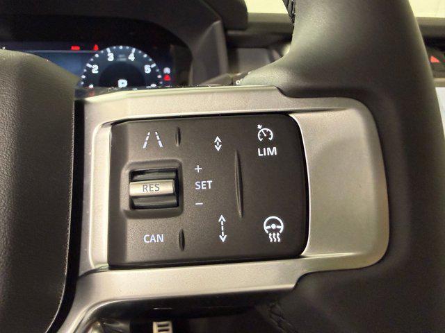 new 2026 Land Rover Discovery car, priced at $77,922