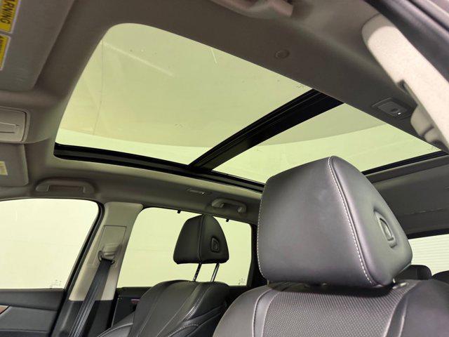 used 2022 Acura MDX car, priced at $34,223
