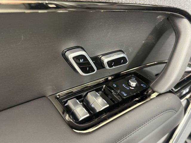 new 2026 Land Rover Range Rover Sport car, priced at $93,221