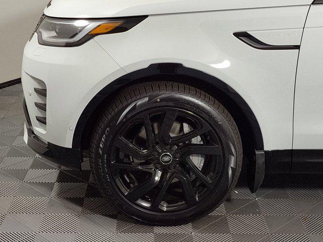 used 2025 Land Rover Discovery car, priced at $58,220