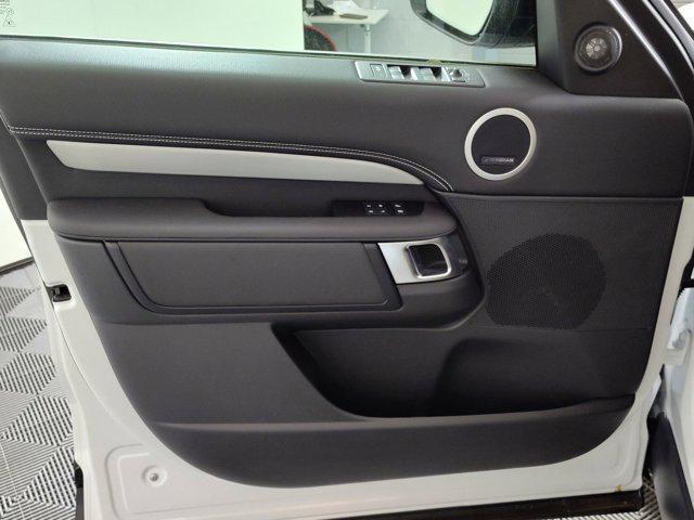 used 2025 Land Rover Discovery car, priced at $58,220