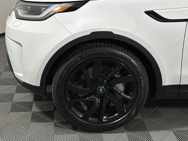 used 2025 Land Rover Discovery car, priced at $46,220