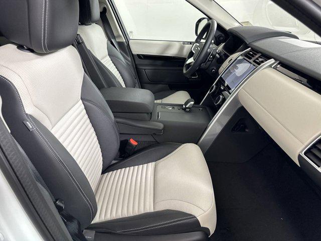 used 2025 Land Rover Discovery car, priced at $46,220
