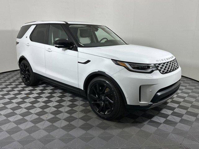 used 2025 Land Rover Discovery car, priced at $46,220