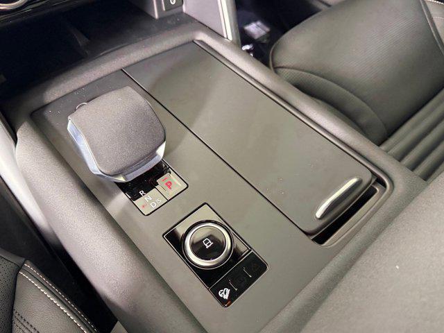 new 2026 Land Rover Discovery car, priced at $75,816