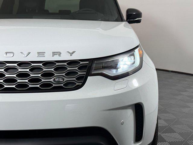 new 2026 Land Rover Discovery car, priced at $74,866