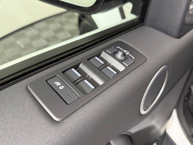 new 2026 Land Rover Discovery car, priced at $74,866