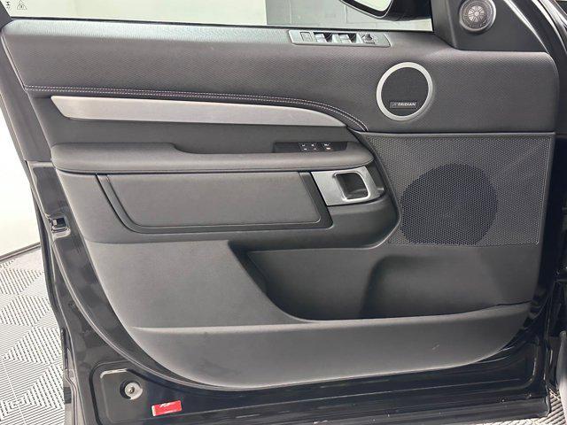 used 2024 Land Rover Discovery car, priced at $59,245