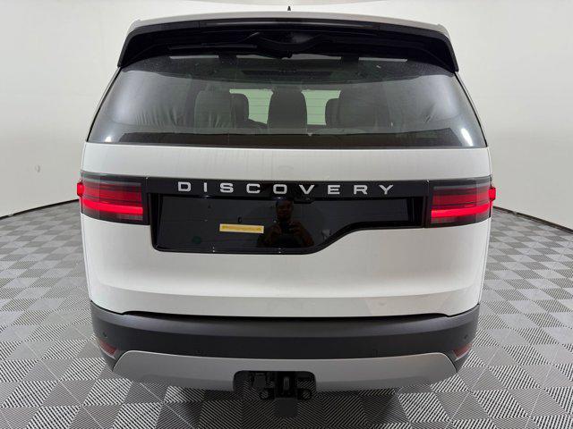 new 2026 Land Rover Discovery car, priced at $67,556