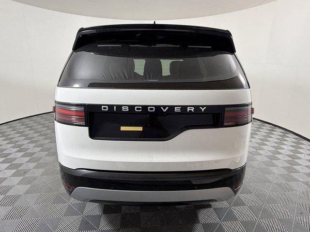 new 2026 Land Rover Discovery car, priced at $78,131