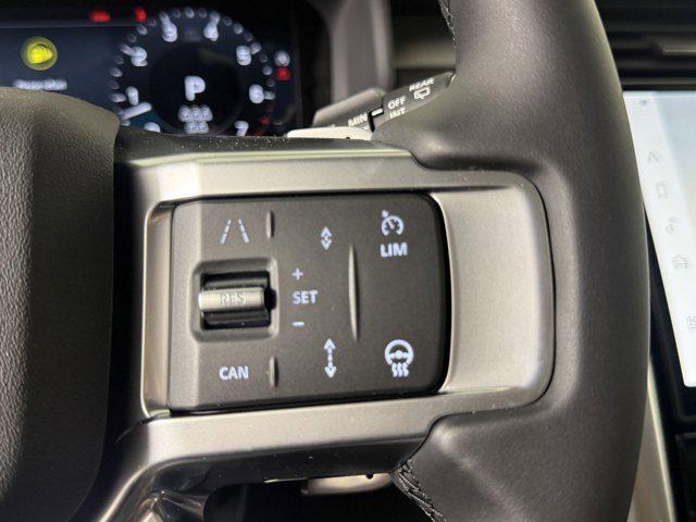 new 2026 Land Rover Discovery car, priced at $78,131